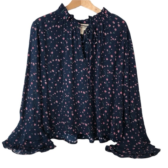 Cleobella Tops - Cleobella Blouse Phoebe Bell Sleeve Floral Navy NWT Women’s Size Small